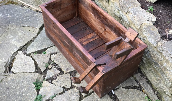 Wooden garden planter ‘Pete n&nbsp;planter’