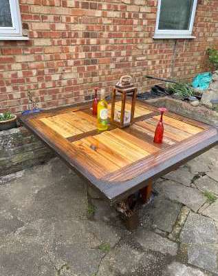 Garden stump table