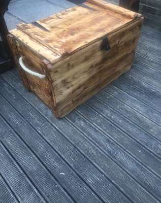 vintage early 20th century&nbsp;trunk