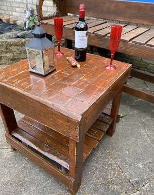 Rustic pallet block garden&nbsp;table