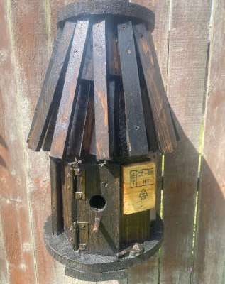 Hut style handmade&nbsp;birdhouse